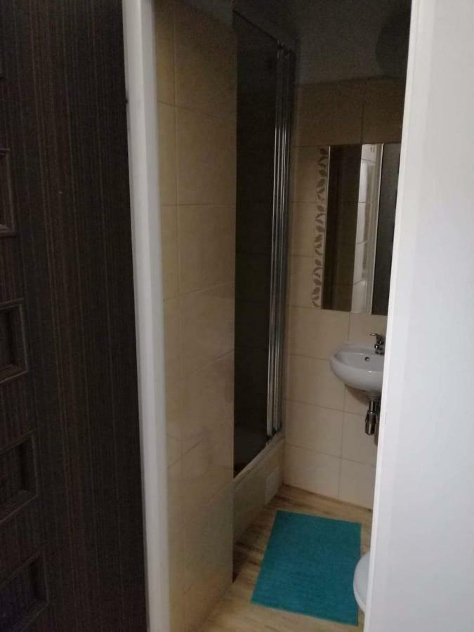Апартаменты Klimatyczny Apartament Краков Экстерьер фото